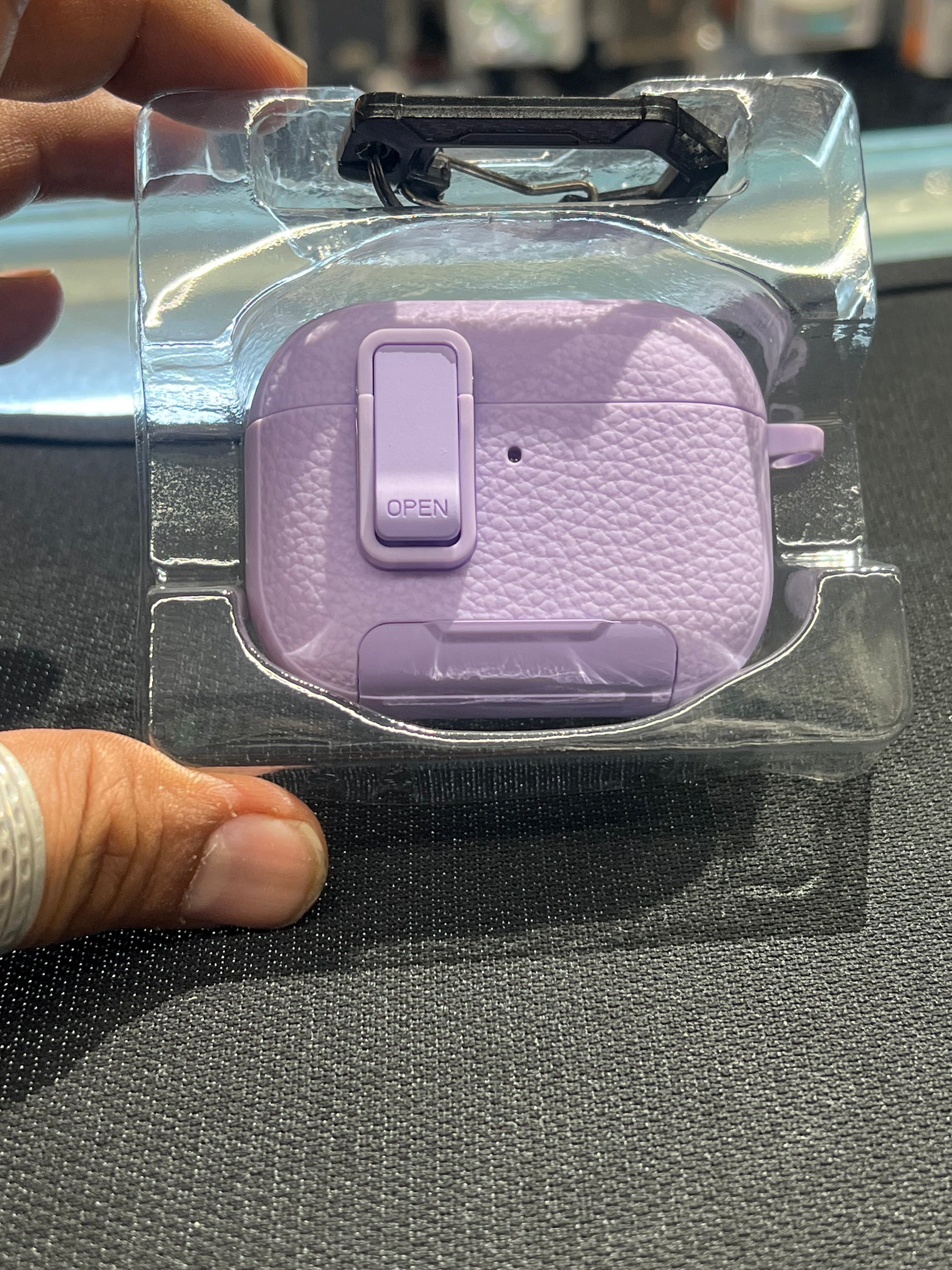 Airpods 3 pro silicone case with lock