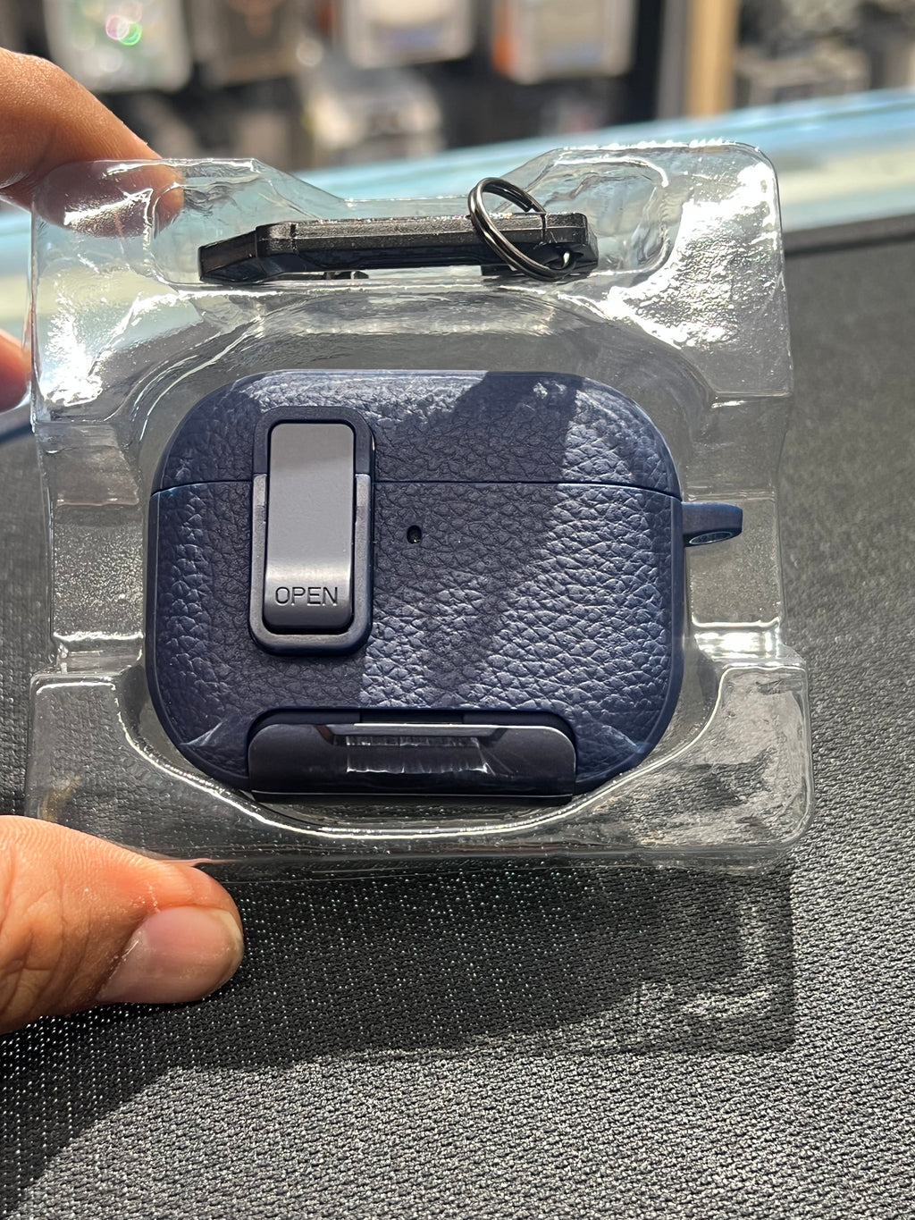 Airpods 3 pro silicone case with lock