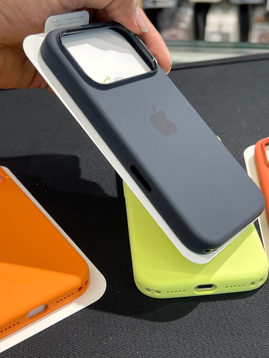 I phone 17 pro original midnight silicon case