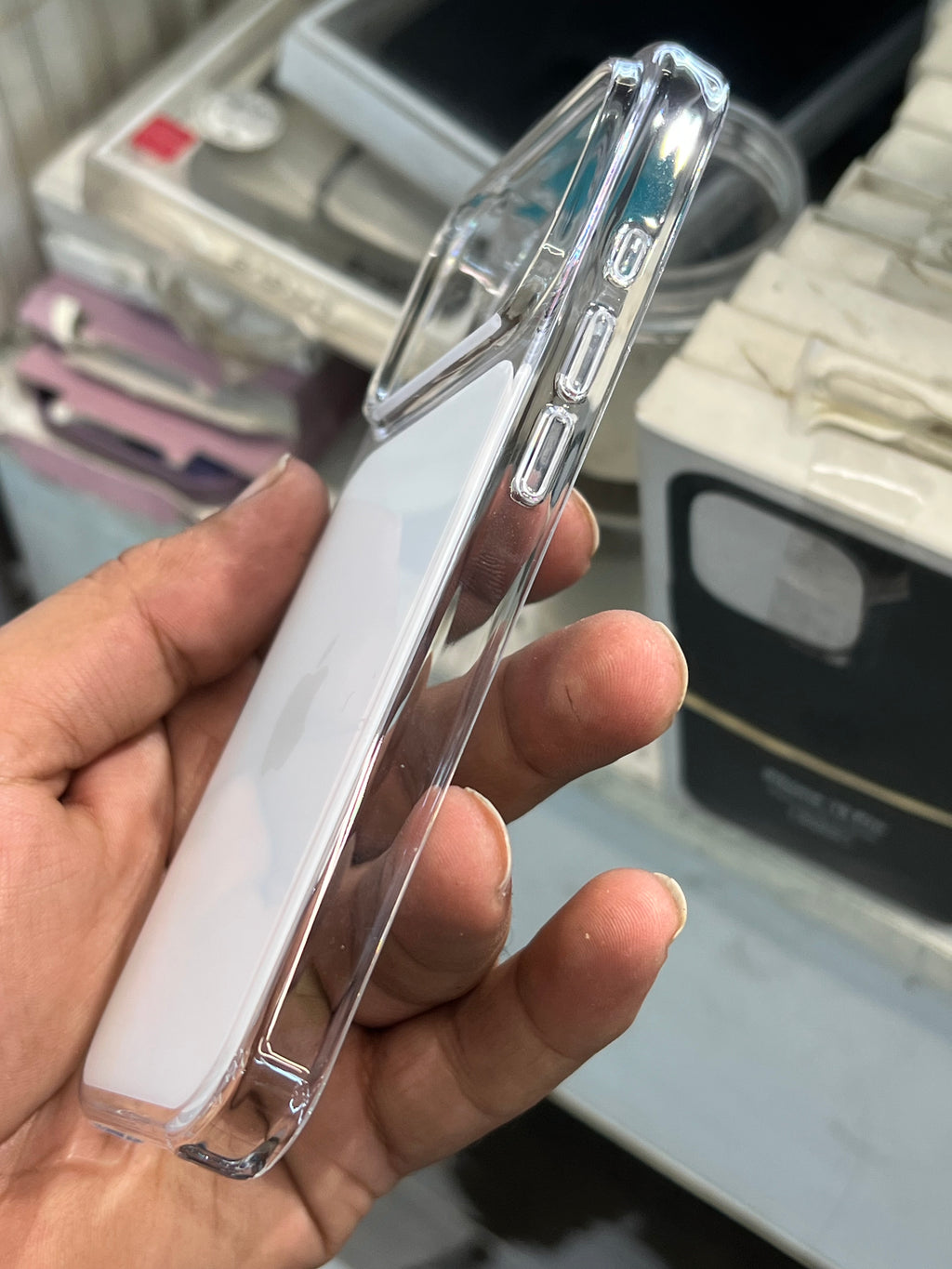 I phone 17 pro max original sensor button case with anti yellow