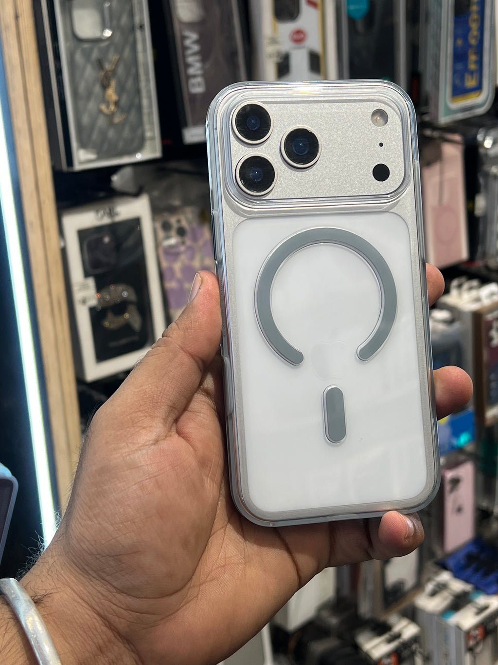 Camera button Magsafe shock proof case for i phone 17 pro